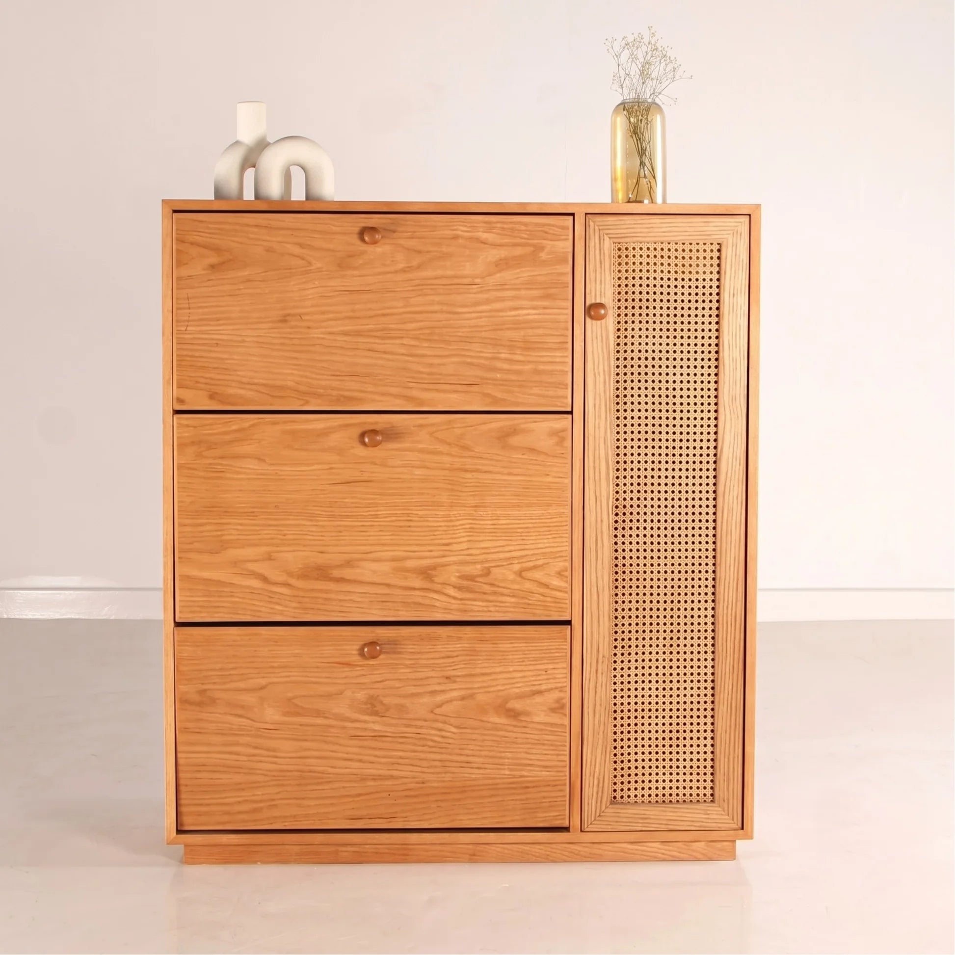 Tipper Shoe Storage
